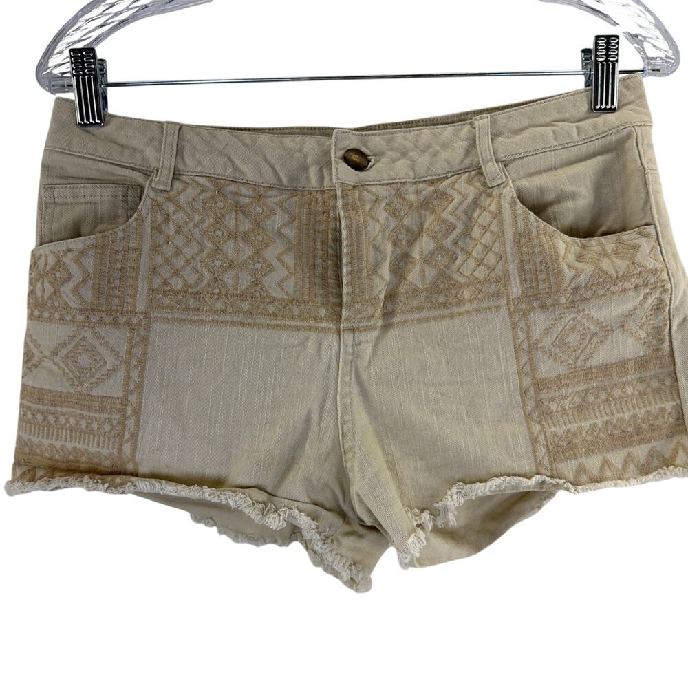 Altar’d State Beige Tribal Print Raw Hem Shorts Med Boho Embroidered Western